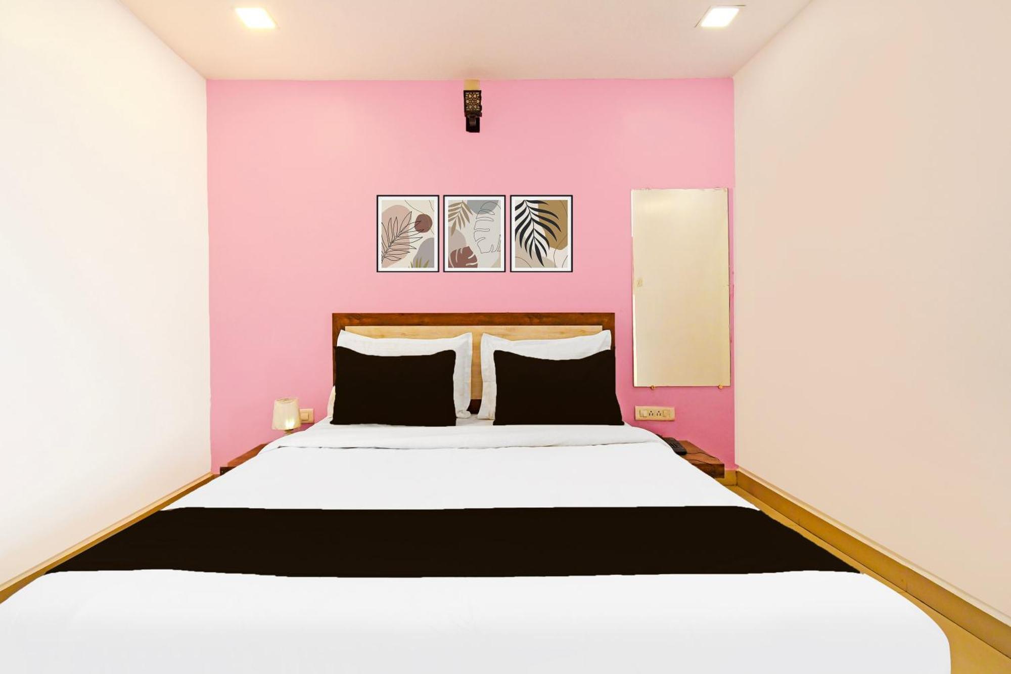 Super Townhouse Mancheswar Formerly Kamla 3*